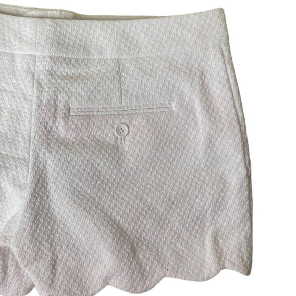 Club Monaco Scalloped Hem Chino Shorts Women’s Size 0 Textured - Picture 6 of 7